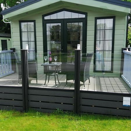 No1 Borwick Lakes Villa Carnforth Exterior photo